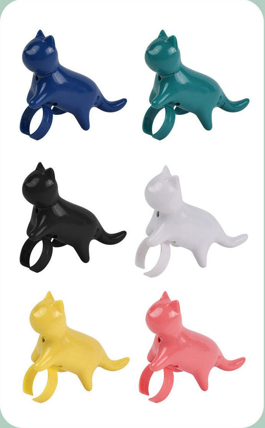 猫 おもちゃ レーザーポインター 指輪型 赤色レーザー|リング式 猫用レーザーペン LED指ライト|室内遊び 運動不足解消 ストレス発散|軽量 小型 ペット玩具 - 光点