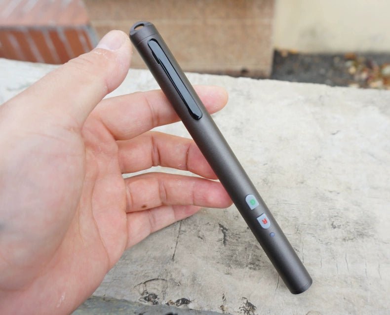 2in1 レーザーポインター 5mW 赤色＆緑色 デュアルカラービーム USB充電式 ペン型 指示棒 高精度 長距離可視 プレゼン・会議・教育・販売説明用 多機能ダブルビームポインター - 光点