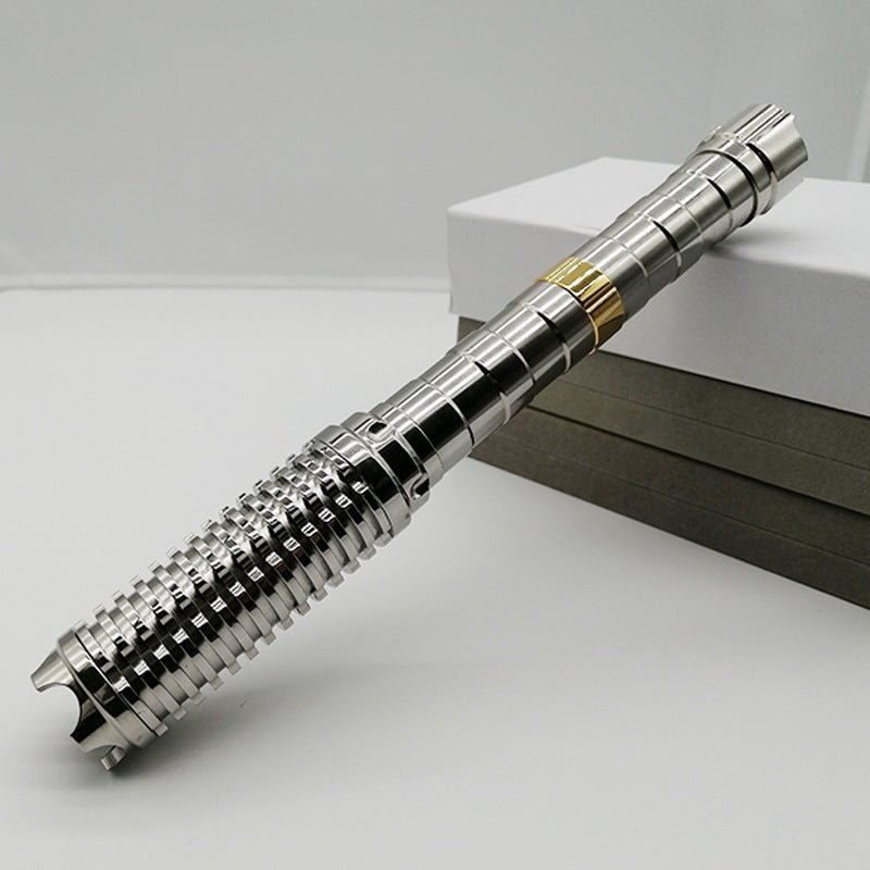 【超高出力 3000mW】青色レーザー ポインター 軍用グレード強力ブルーレーザー 高輝度 長距離照射 焦点調整機能付き 真鍮製ボディ 充電式 高耐久モデル 実験・研究・アウトドア用 - 光点 - 光点