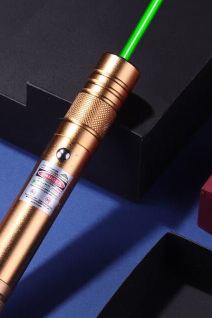 レ—ザーポインター 30mW USB充電式 高輝度グリーンレーザー 建築・工事現場・建設調査・災害現場対応 長距離指示・視認性向上 耐久アルミボディ 新しいUSB無線で直接充電 安定出力プロ仕様 - 光点 - 光点