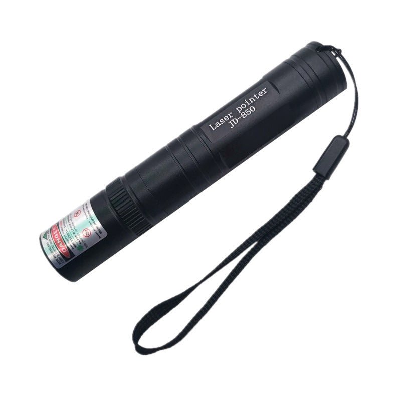 長亮款グリーンレーザーポインター50mW 大出力 高輝度 長距離照射 吊り紐付き ペン型 強力緑光 天体観測 カラス対策 キャンプ 夜釣り 指示棒 - 光点