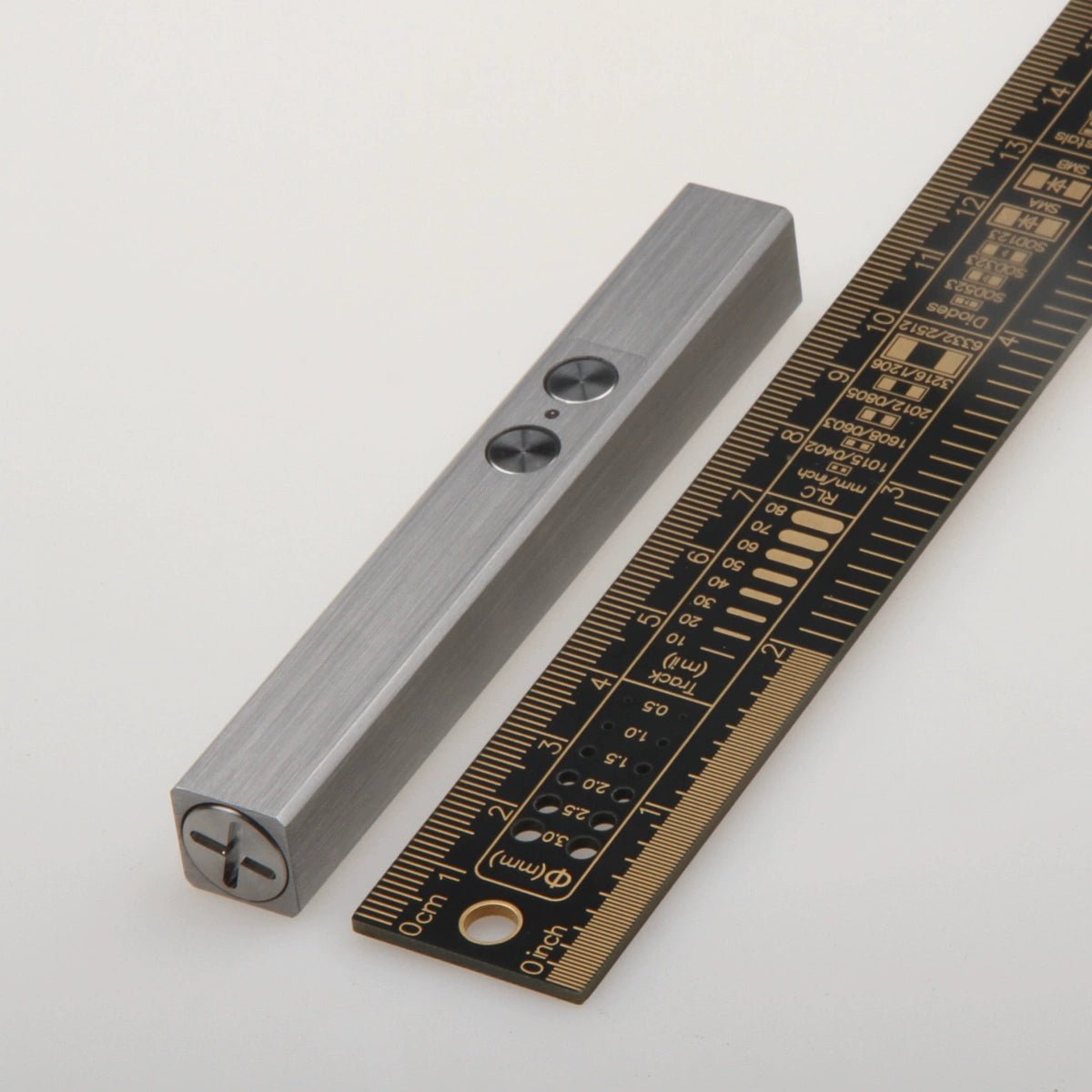 USB充電式 Bluetooth接続 小型ステンレス角型レーザーポインター 教育 研究 サバイバル 天文ナビ用 精密制御可能 精密測定 ポータブル設計 光点 - 光点